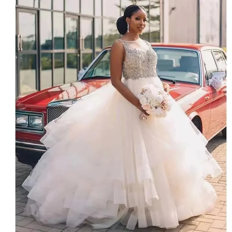 فستان زفاف مخصص مزين بالخرز للحديقة للعروس رداء De Mariage متدرج من التل على شكل حرف a مشد خلفي فستان زفاف