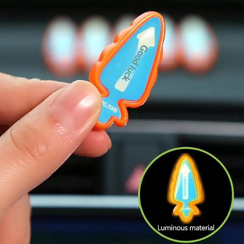 

2 шт. маркеры для парковки и наклейки для выравнивания колес, парковочные линии для использования при слабом освещении, помощь для начинающих водителей