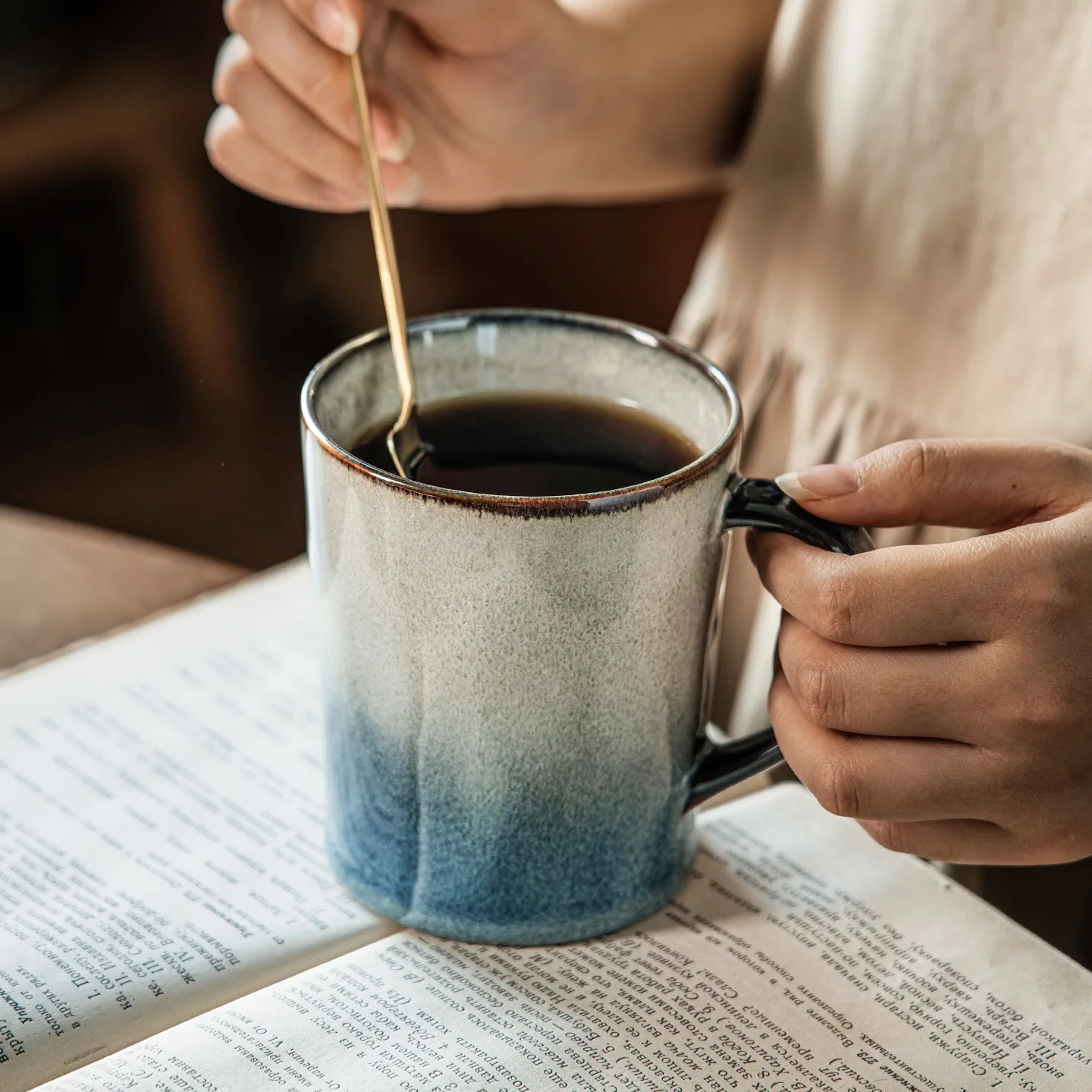 460ML Large Ceramic Coffee Mugs, Microwave & Dishwasher Safe Tea Cup for Water, Juice, Beverage, Ideal for Office & Home Use