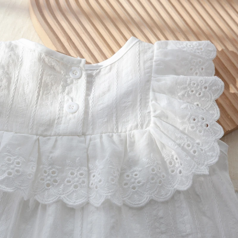 Girls Hollow Lace Cotton Tank Top 2024 Summer New Korean Baby Girl Ruffled Round Neck Sleeveless T-Shirts Casual White Tops