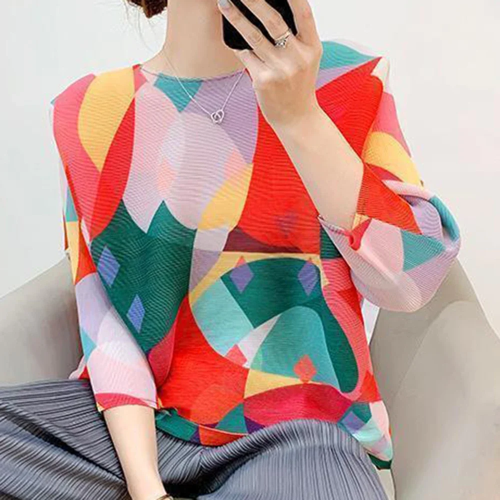 

Wrinkle 2025 Summer Fashion Round Neck Printed Apple Shirt Cover Wrinkle Pressed Color Blocked Top Is Fashionable