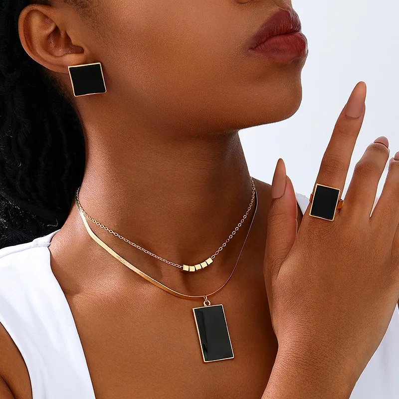 

A Set of Fashion Geometry Metal Black Square Block Earrings Necklace Ring Jewerly Sets for Women Daily Commuting Party Gifts