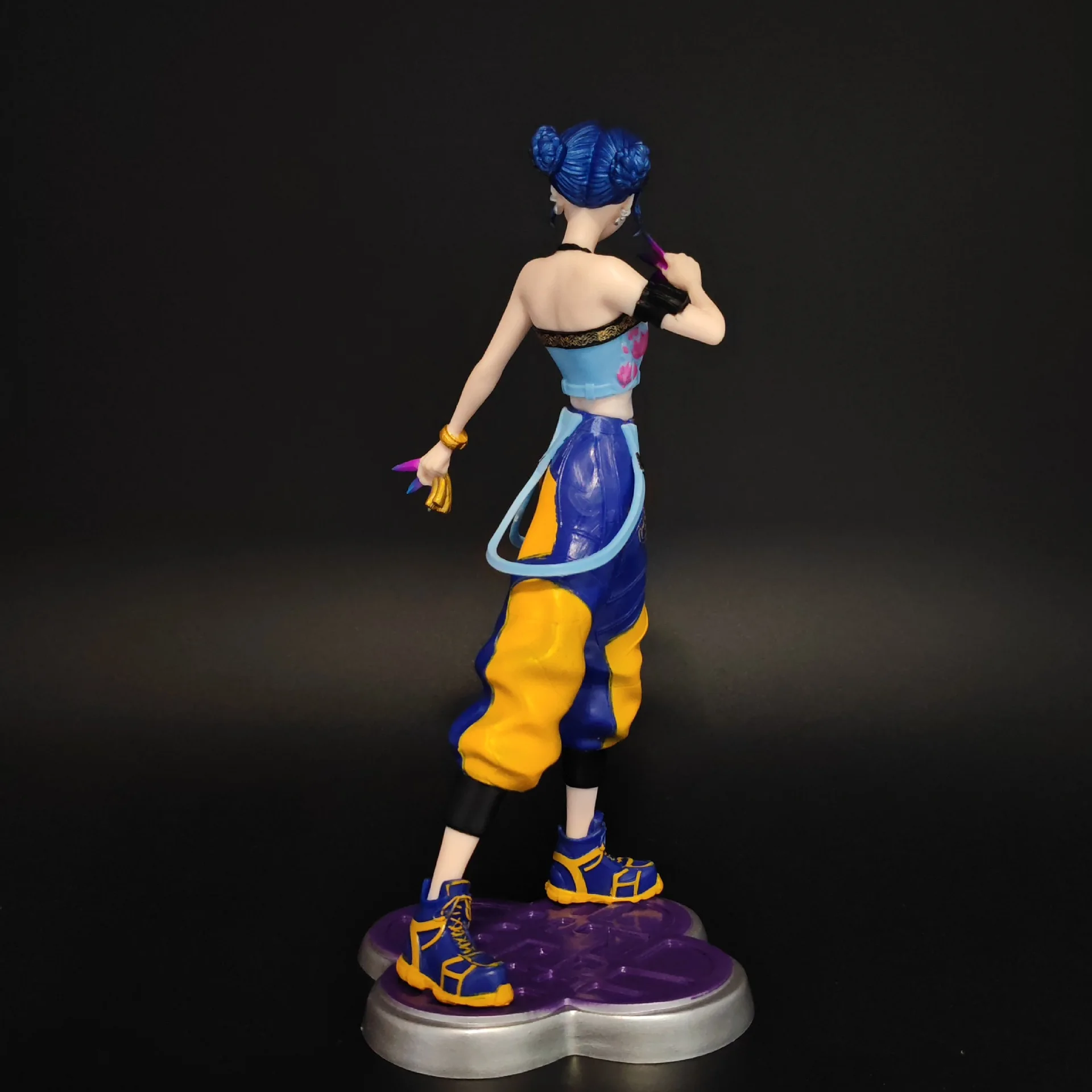 Hexenjagd-Team Rumi Mira Zoe Niedliche Schöne Mädchen-Actionfigur Anime-Charaktermodell Hochdetailliertes Desktop-Ornament Spielzeug Geschenk – Detail 23
