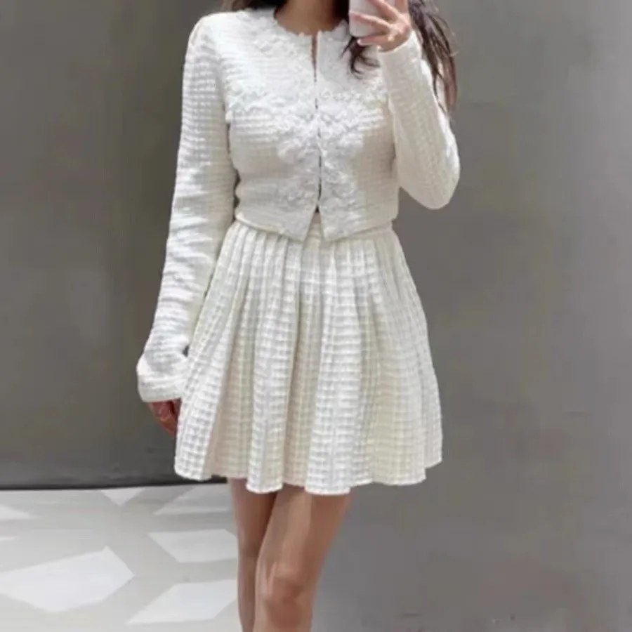 

Early Spring New Solid Round Neck Lace Lace Knitted Belonging to+Waffle Pleated Half Skirt Short Skirt