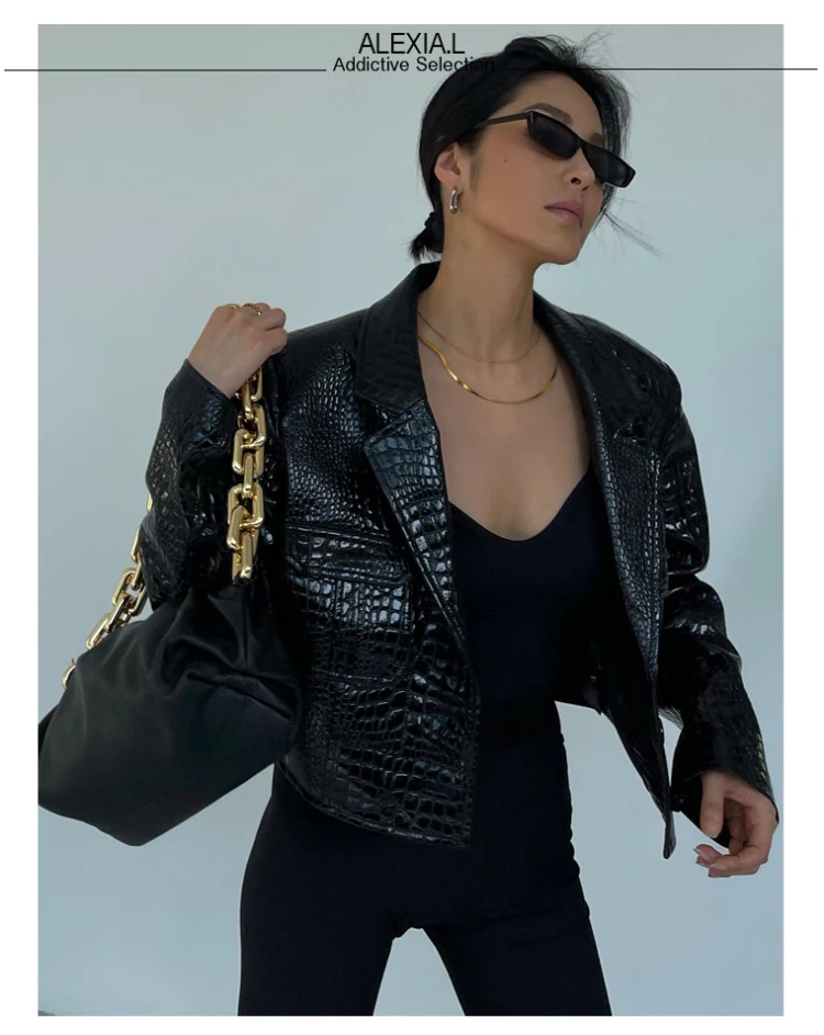 Lautaro Spring Autumn Short Cool Stylish Shiny Reflective Crocodile Print Patent Pu Leather Jacket Women Runway Fashion 2023