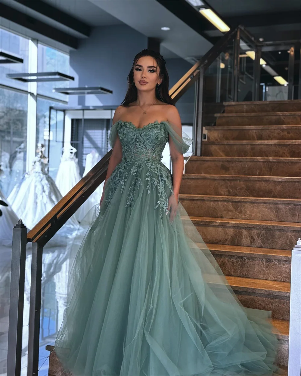 Mila Customized Sweetheart Neck Ball Gown Wedding Party Dress Lace Embroidery Women Evening Dress Cut-out Prom Dresses 2025