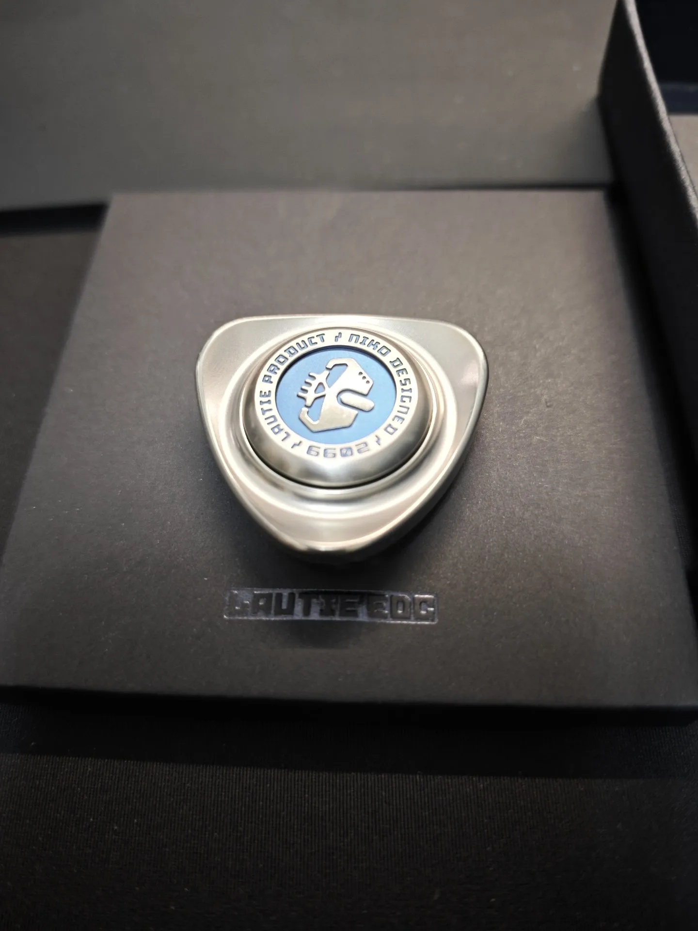 Old Blacksmith ROC2.0 Titanium Blue Fidget Top Made of Titanium Alloy