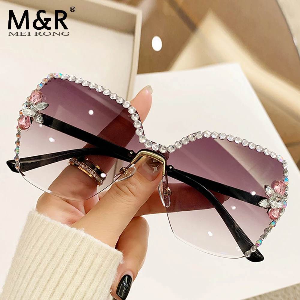 

2024New Women's Borderless Square Sunglasse Fashion Diamond Inlay Gradient Glasses Outdoor Street Photography Decoration Sunnies