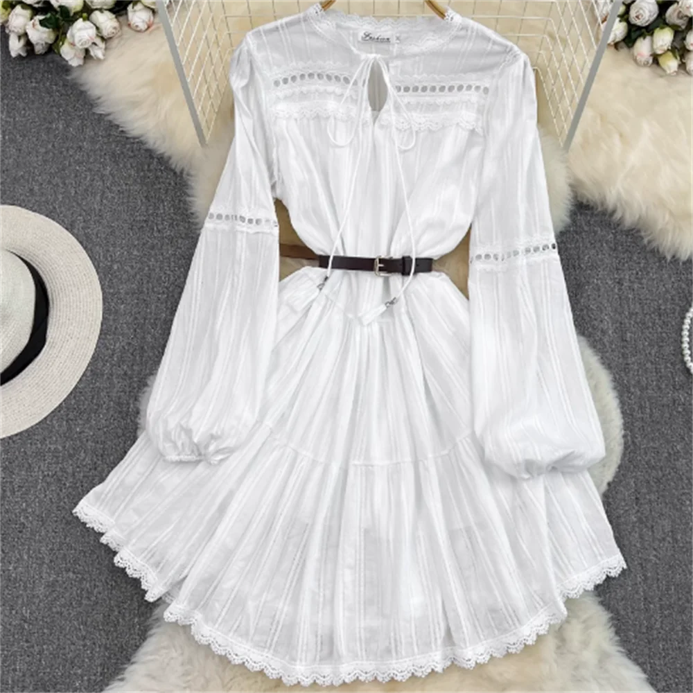 

Seaside holiday lace hollowed-out waist doll dress long-sleeved white dress holiday dress