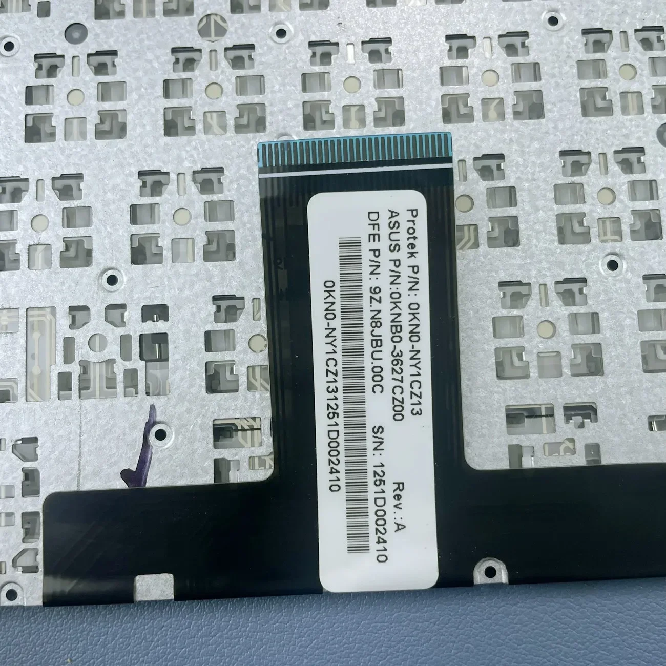 Tastiera portatile tedesca per ASUS UX42 UX42A UX42LA UX42LN UX42VD UX42VS Series con poggiapolsi 9Z.N8JLU.001 Layout CZ