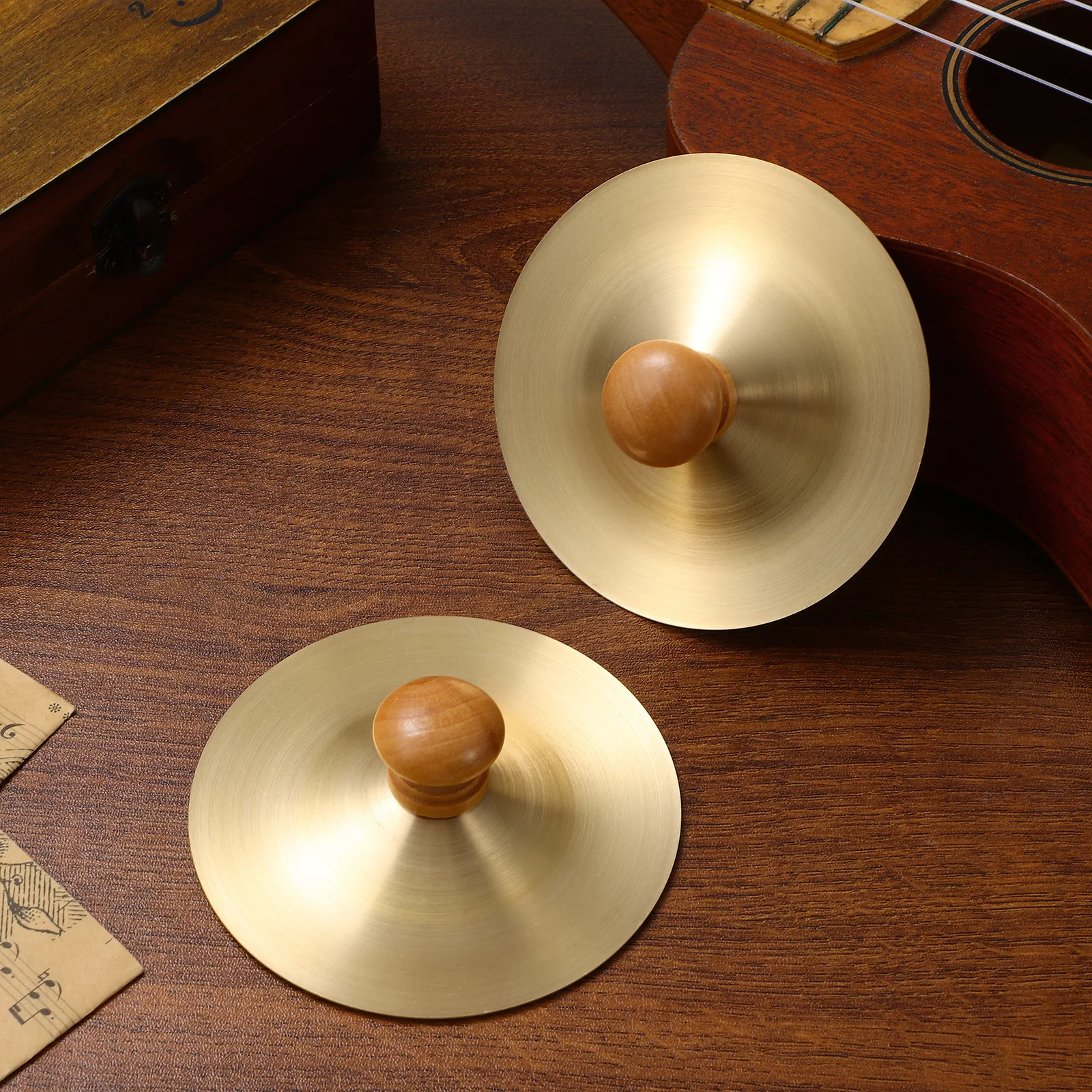 

2Pcs Finger Cymbals Copper Small Hand Cymbals Bright Tinkling Sound for Dance Parties Parent Child Music Interaction