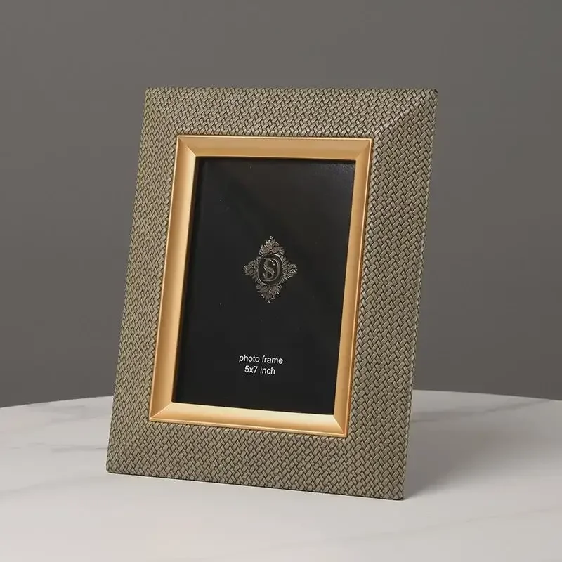 Light luxury Leather Covered Metal Picture Frame Office Study Room Sample Room Bedroom Porch Decoration Birthday Party Gift