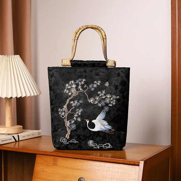 Chinese Vintage Handbag Luxury Deisnger Pine Crane Embroidery Ladies Women Handbag Qipao Banquet Handbag Cheongsam Bucket Bag