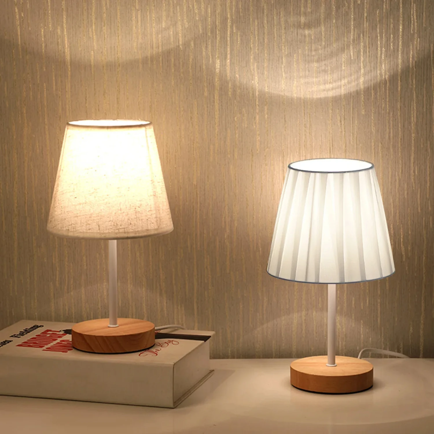 

Wooden Table Lamp USB Powered Nightstand Lamp Warm Light Bedside Lamp With Cylinder Lamp Shade Desk Light Bedroom Decor