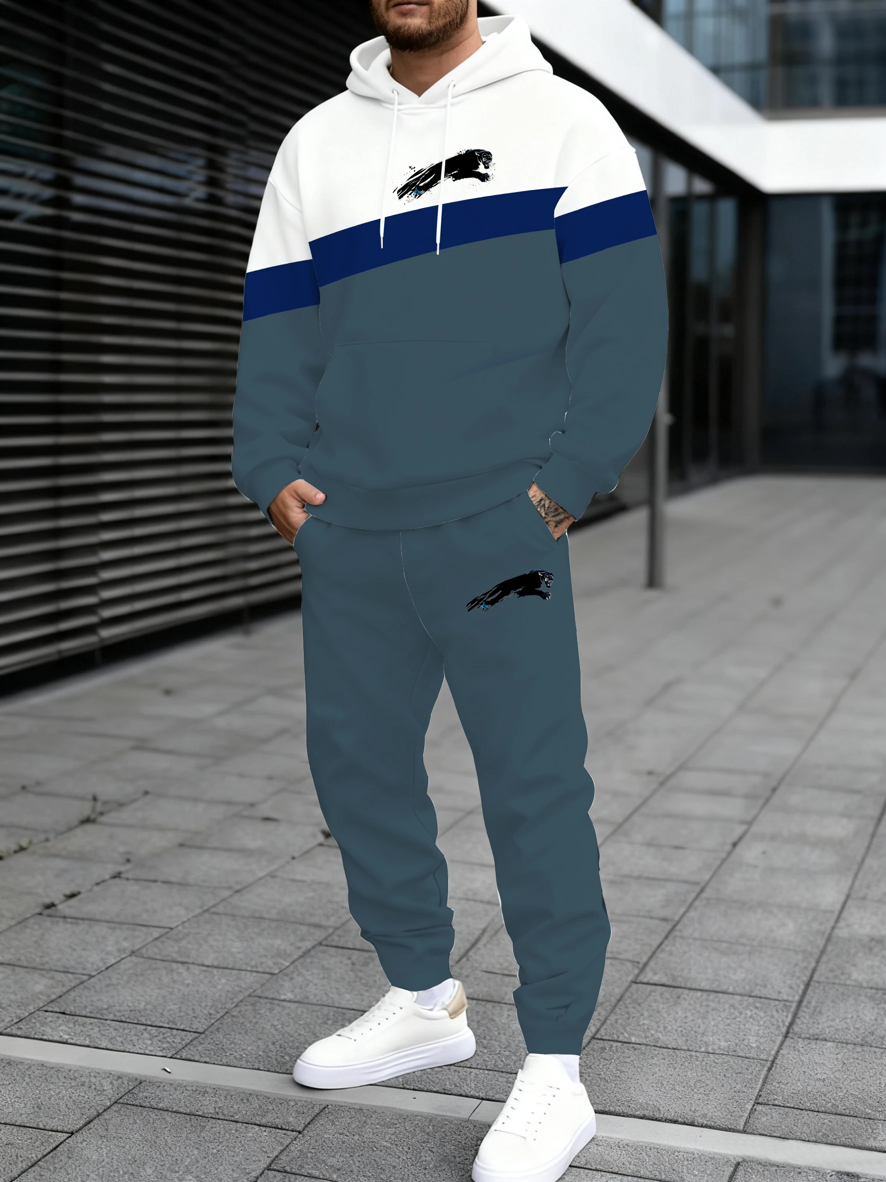 

Толстовка с капюшоном в сочетании с спортивными штанами с принтом слов «Леопардовый цветной узор» создает универсальный стиль.