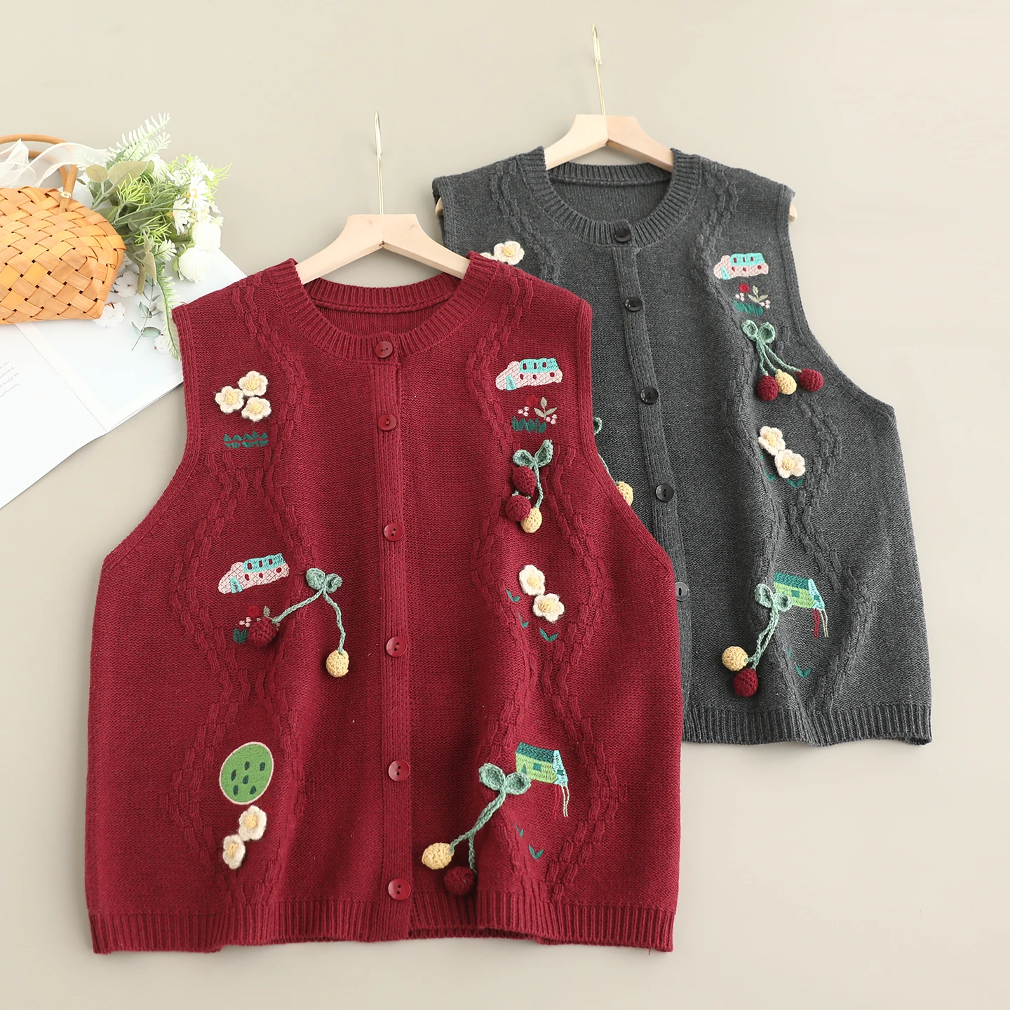 

Japanese Sweet Mori Girl Cartoon Flower Appliques Knitted Sweater Vest Outwear Women Autumn O-Neck Sleeveless Cardigan Tops
