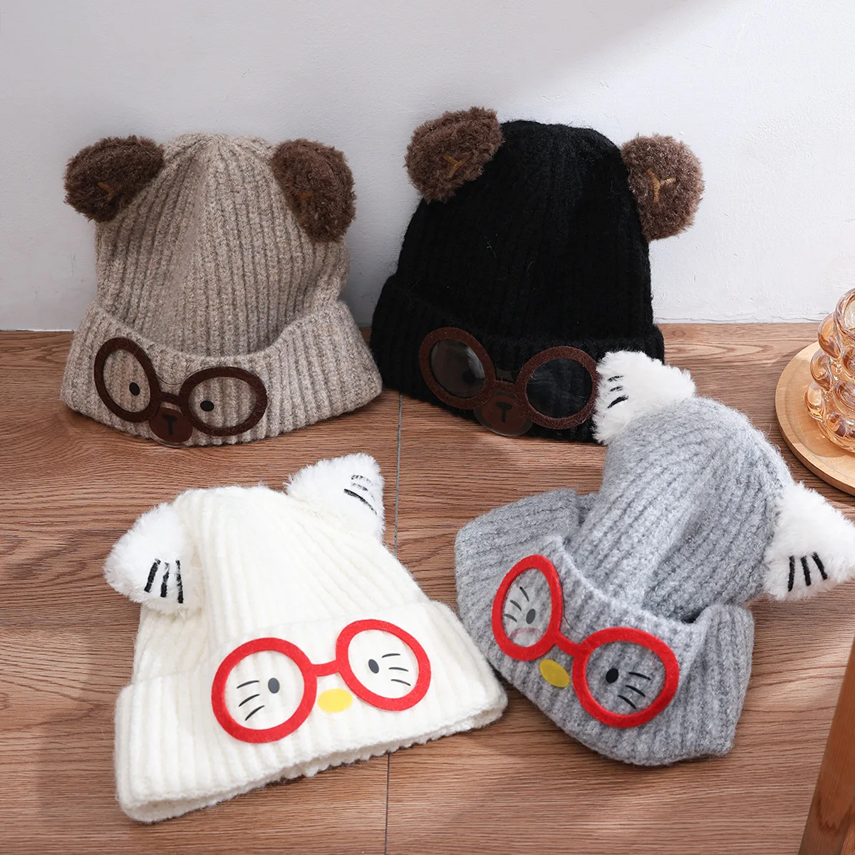 2025 Autumn And Winter New Cartoon Cute Eyes Puppy Knitted beby Hat Versatile Small Face Effect child Hat