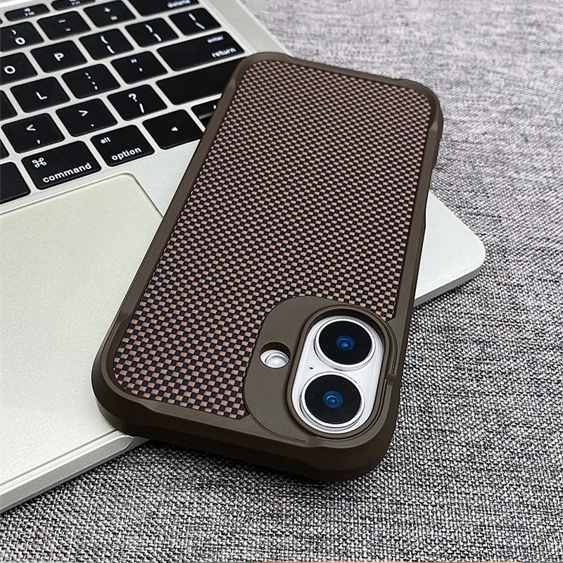 Magnetische Carbonfaser-Textur für MagSafe Bumper-Hülle für iPhone 17 18 Pro Max 16 16Pro 15 Pro Mattierte Kabellose Ladehülle – Detail 9