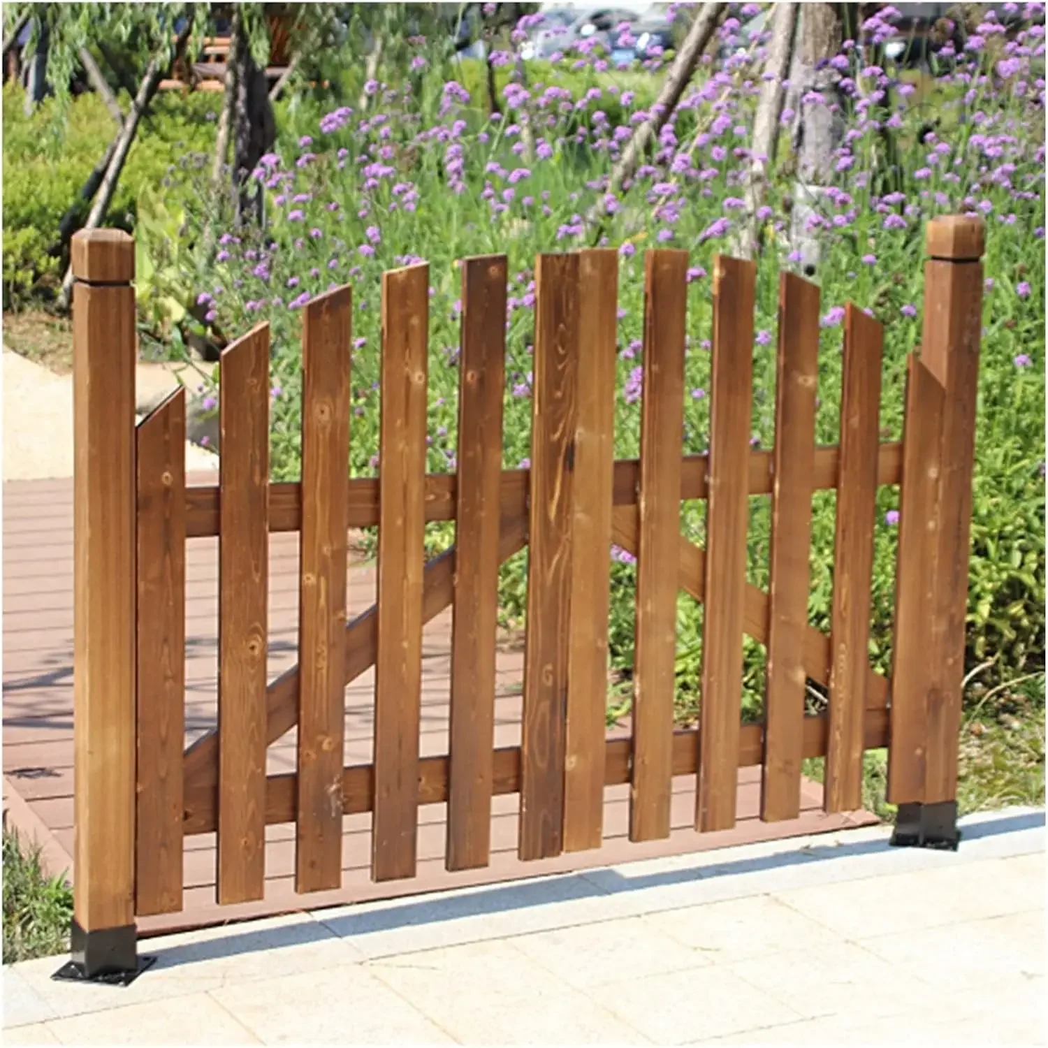 Outdoor Vintage Carbonized Wooden Garden Gates Partitions Free Standing Wooden Fence for Home Courtyard and Interior Customizabl