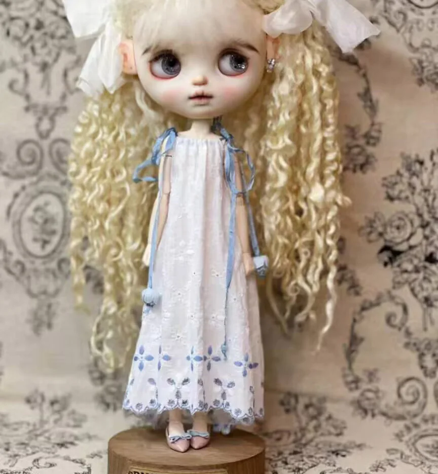1pcs French embroidery style Blythe/landoudou one-piece dress(Fit for Lulu,ymy24,Ob22,24,26,zone, Jenny)