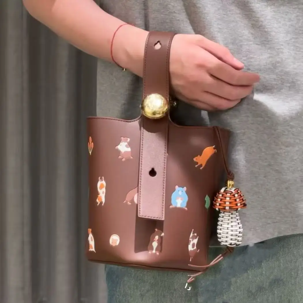 Подвеска для сумки-гриба ручной работы с бисером 2025, натуральная кожа совместного бренда, креативный модный аксессуар для сумки