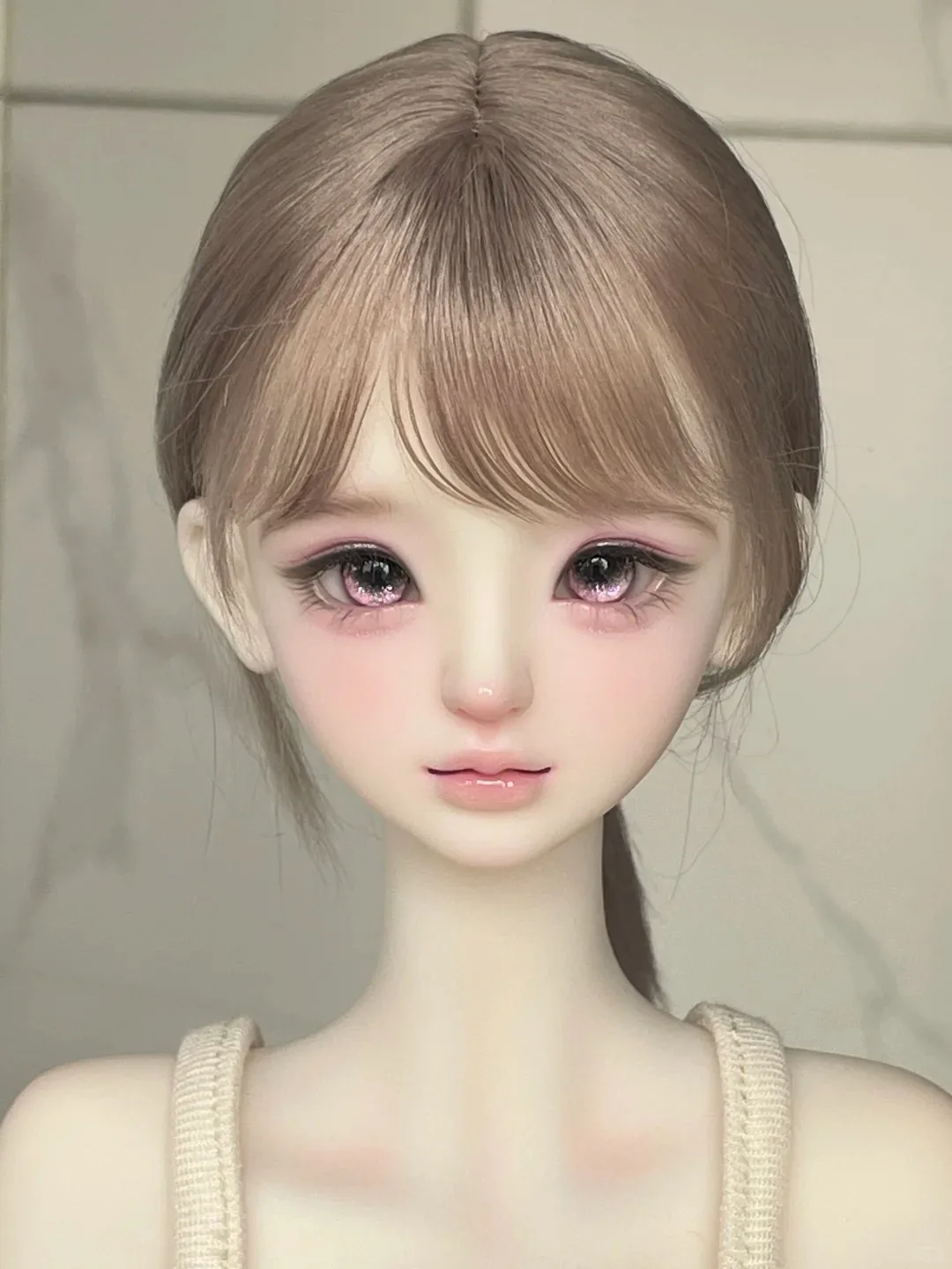 

New sd BJD doll 1/4 girl yuri, single head, resin toy doll, available now, exquisite head