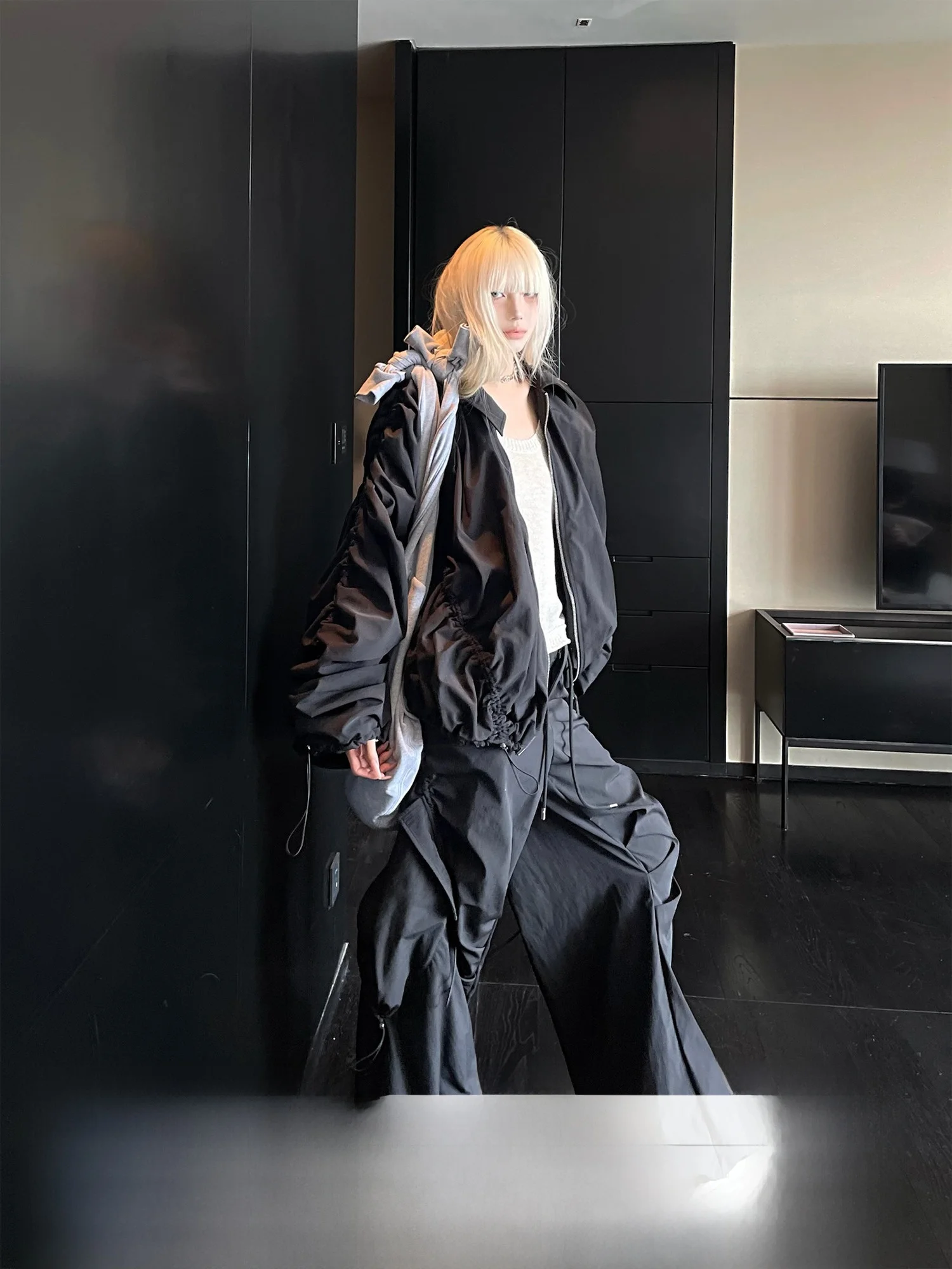 

Bla Loose Fit ort Jaet Rase Le Sol 'Absolute Order' Street Sle Пальто на молнии из нейлоновой ткани Long Sve Regular Length