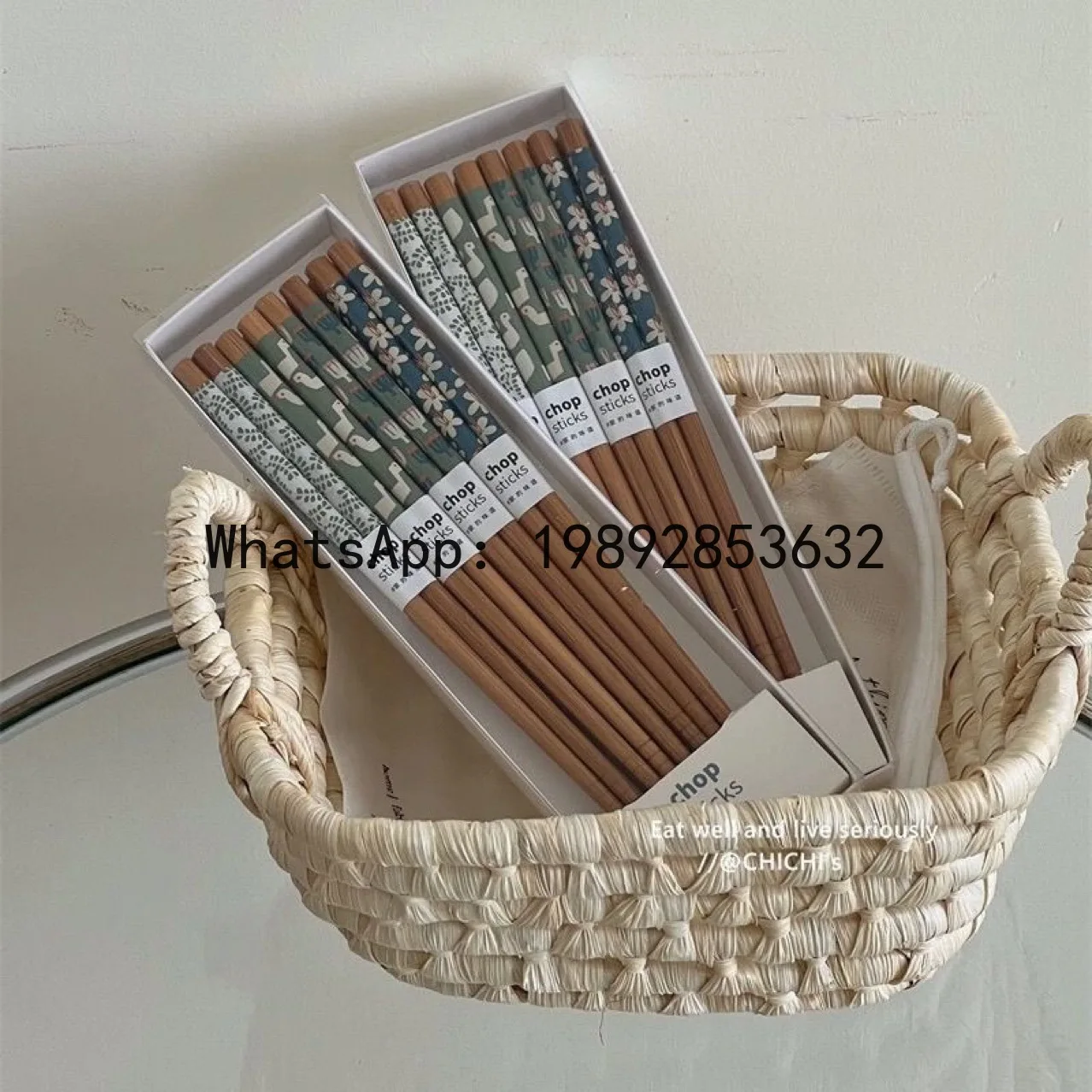 Solid wood chopsticks for home high-end exquisite non-slip creative tableware high-looking meal serving chopsticks resistance
