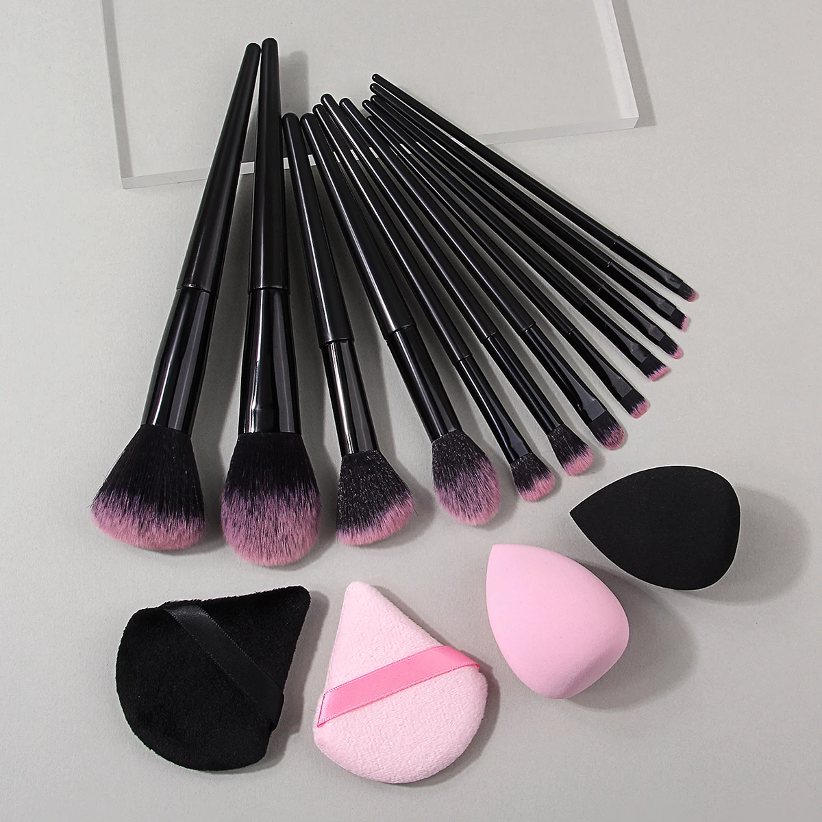 16 PCS Makeup Brush Set - Loose Powder Brush, Blush Brush, Eyeshadow Brush, Eyebrow Brush, Powder Puff, Complete Makeup Tool Set