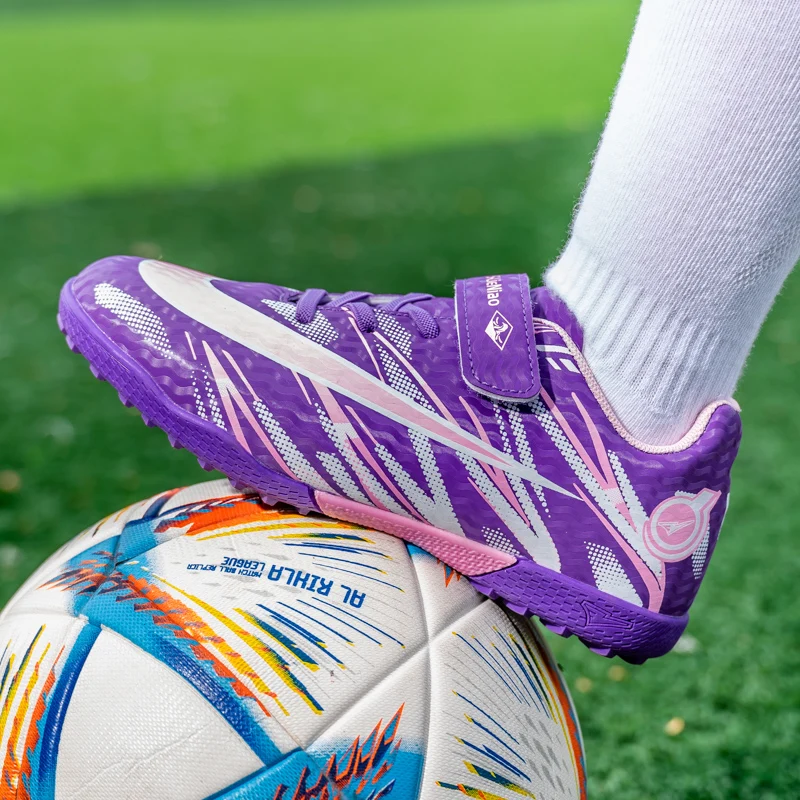 

New Men Kids Football Boots Ultralight Cleats Non-Slip Professional Training Shoes Grass Boys Soccer Shoes Match Drop Shipping