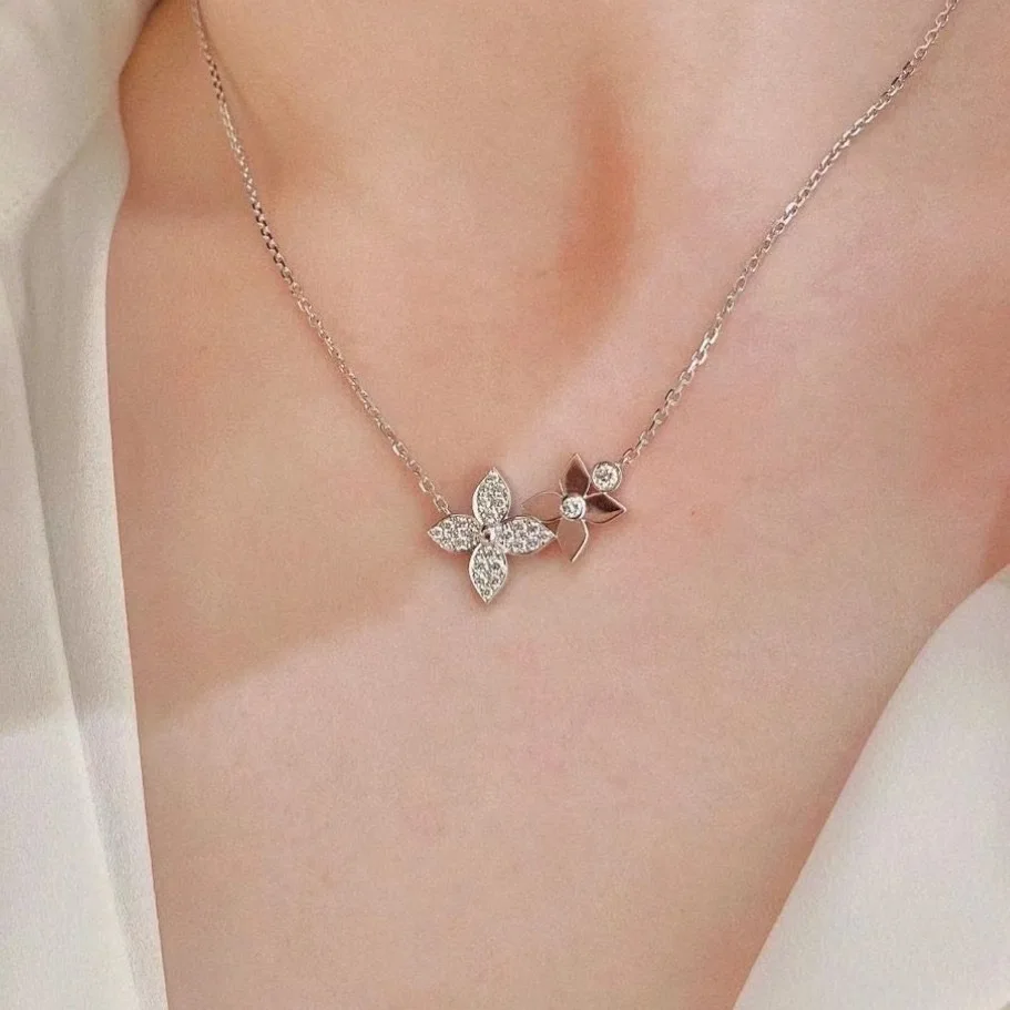 2024 hot selling brand fashion S925 zircon flower luxury fashion women's necklace collarbone romantic party wedding jewelry gift