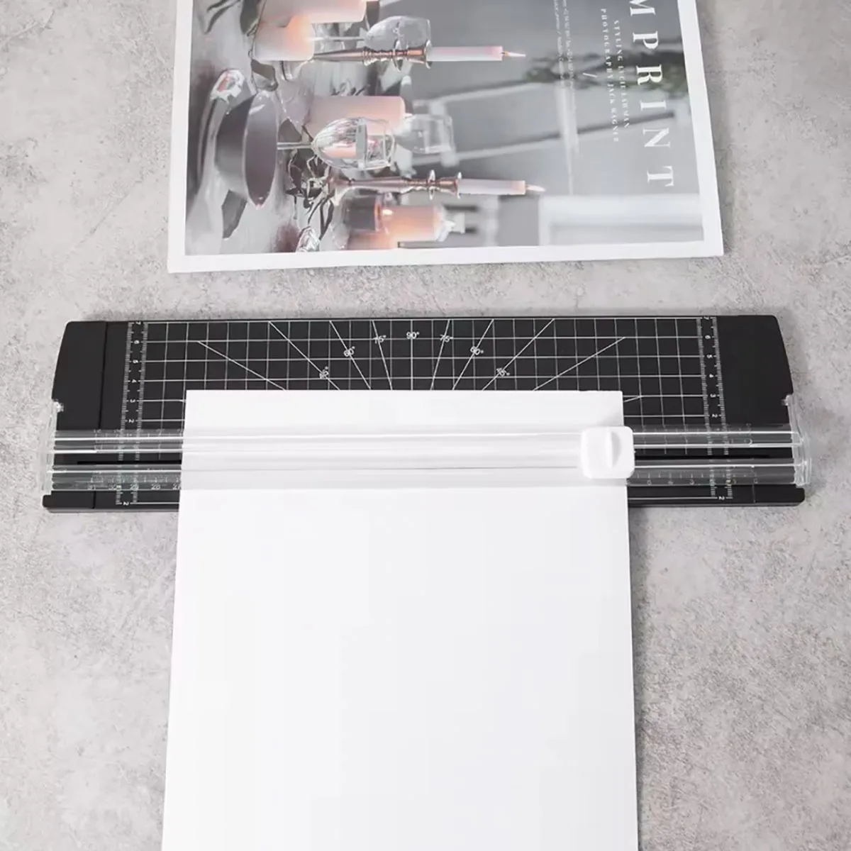 1PC A4 Papierschneider Sicherheitsschutz und Seitenlineal Scrapbooking-Tool für handgeschöpftes Papier, Gutscheine, Etiketten