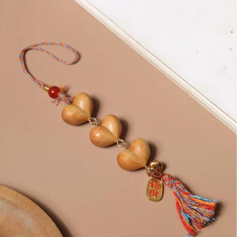 Cliff Thuja Wood Heart-to-Heart Pendant Wooden Carved Hanging Ornaments Phone Bag Charm Jewelry Wenwan Accessory Festival Gift