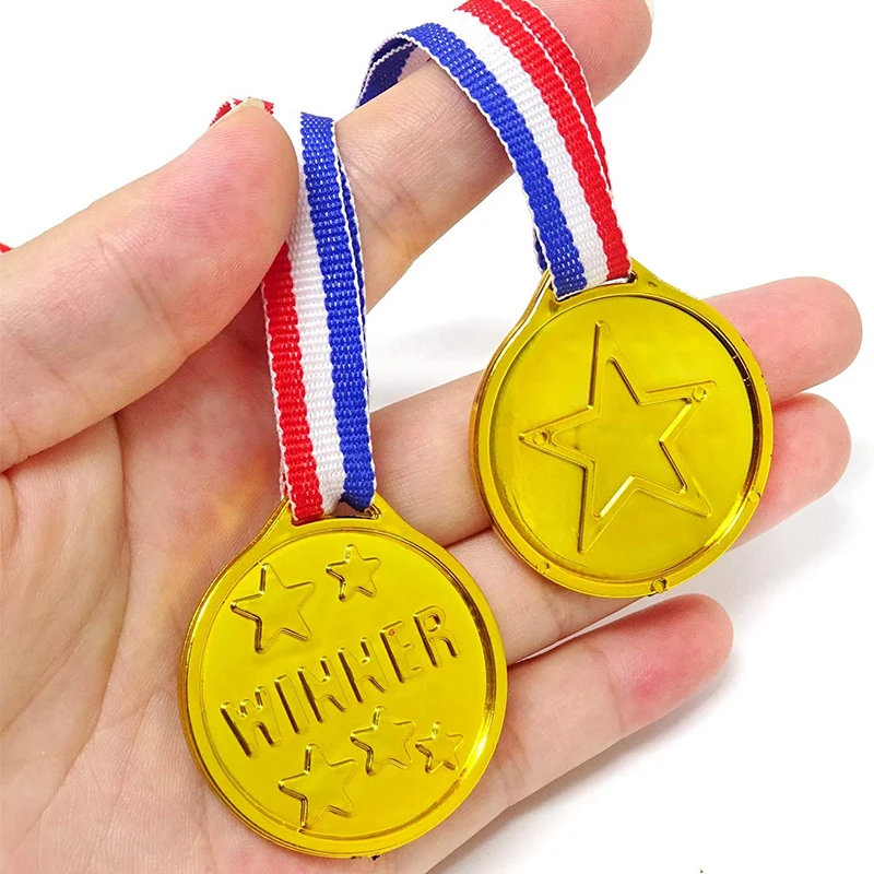 10/20pcs Children Plastic Gold Winner Award Medals Party Favor Sports School Competition Class Rewards Pinata Fillers Carnival