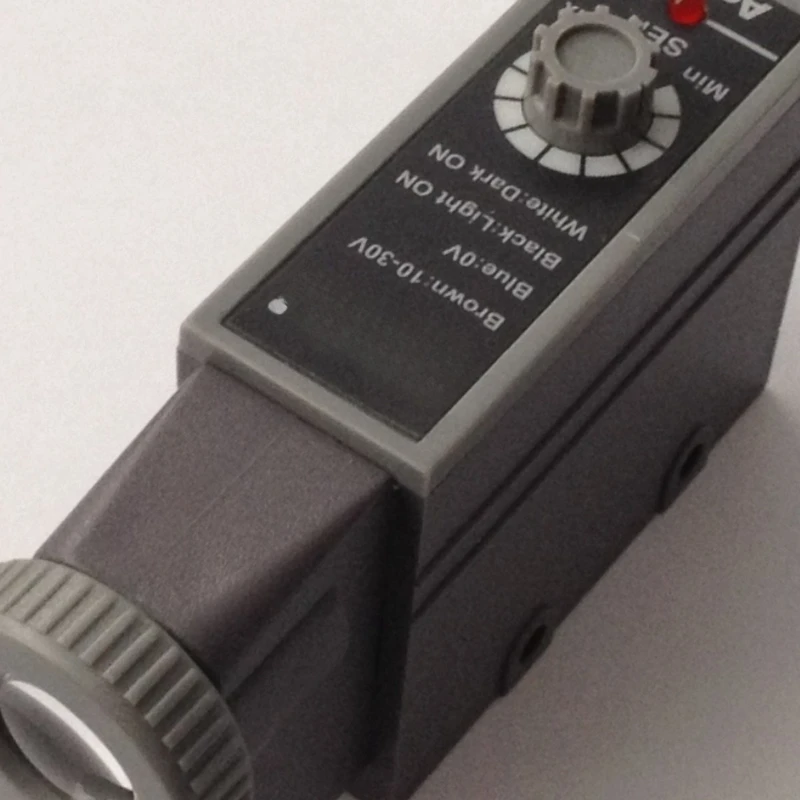 

Color label sensor Green or red label label color