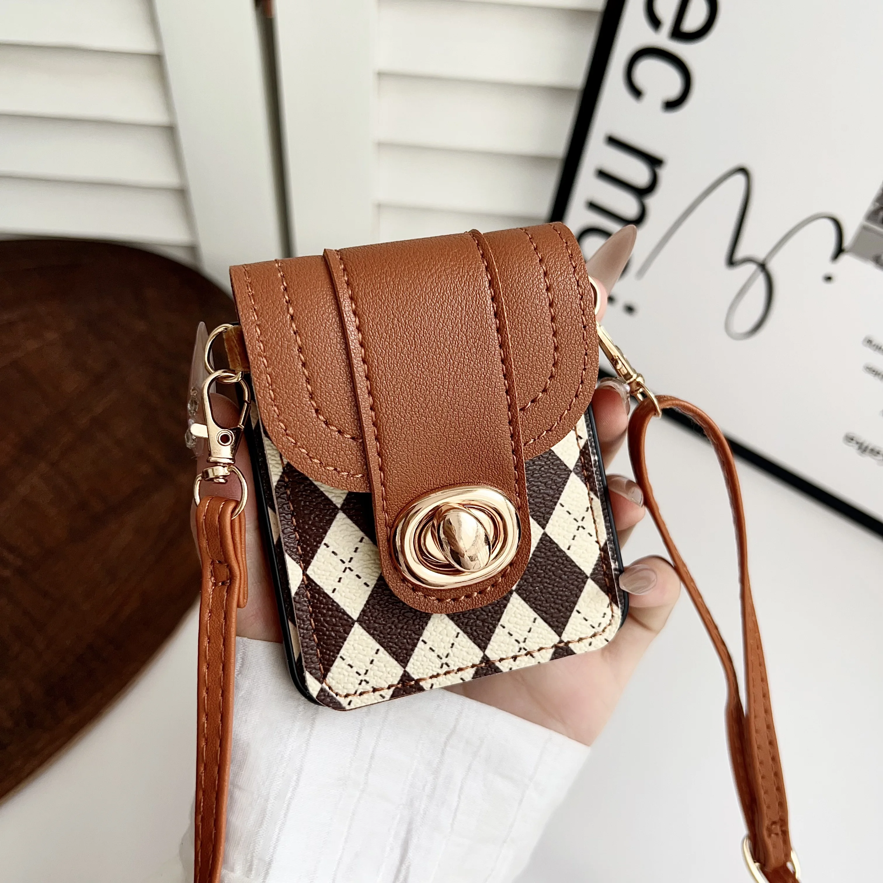 

Niche Sle Rhombus Pattern Card Bag Crossbody Chain Leather Phone Case For Samsung Galaxy Z Flip7 6 5 4 Anti-fall Protect Cover