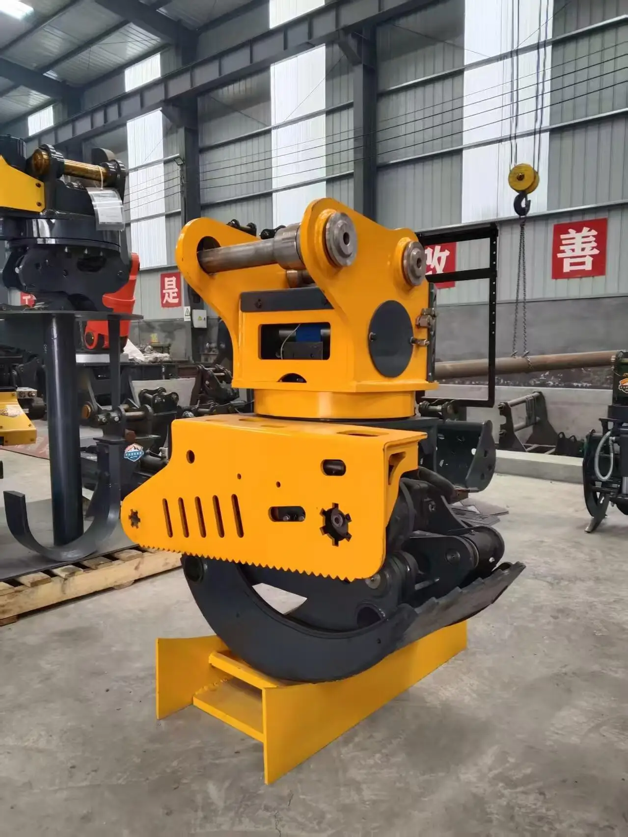 تسارع سجل الحفارة مع محرك قص شجرة المنشار ضمان لمدة سنة واحدة بسعر المصنع Sale4-10ton