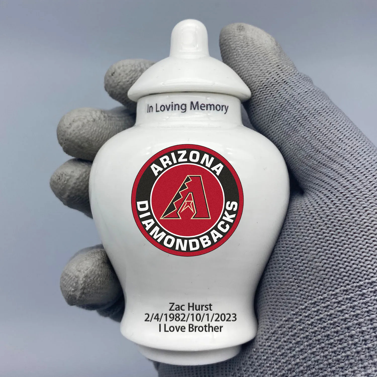 

Mini Urn for Arizona Diamondbacks-themed Logo Custom Urn.Send me the name/date you want to appear on the urn by Remarks Message.