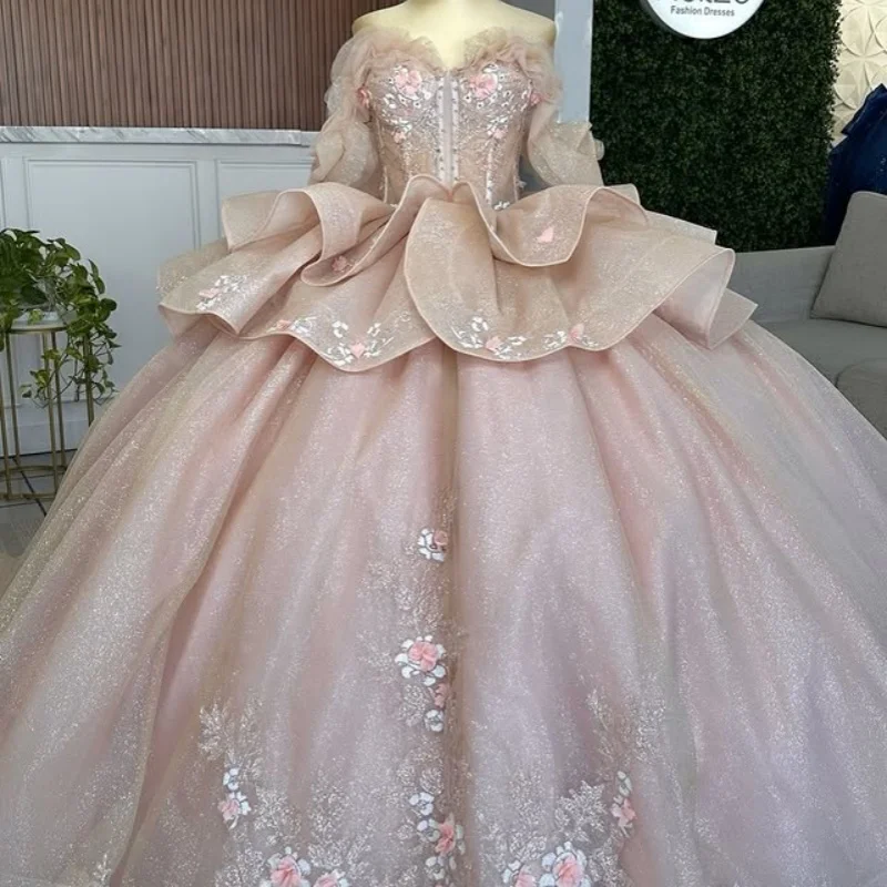 Personalizado luz rosa quinceanera vestidos fora do ombro glitter apliques cauda longa 3d flor camadasvestido 15 quinceanera