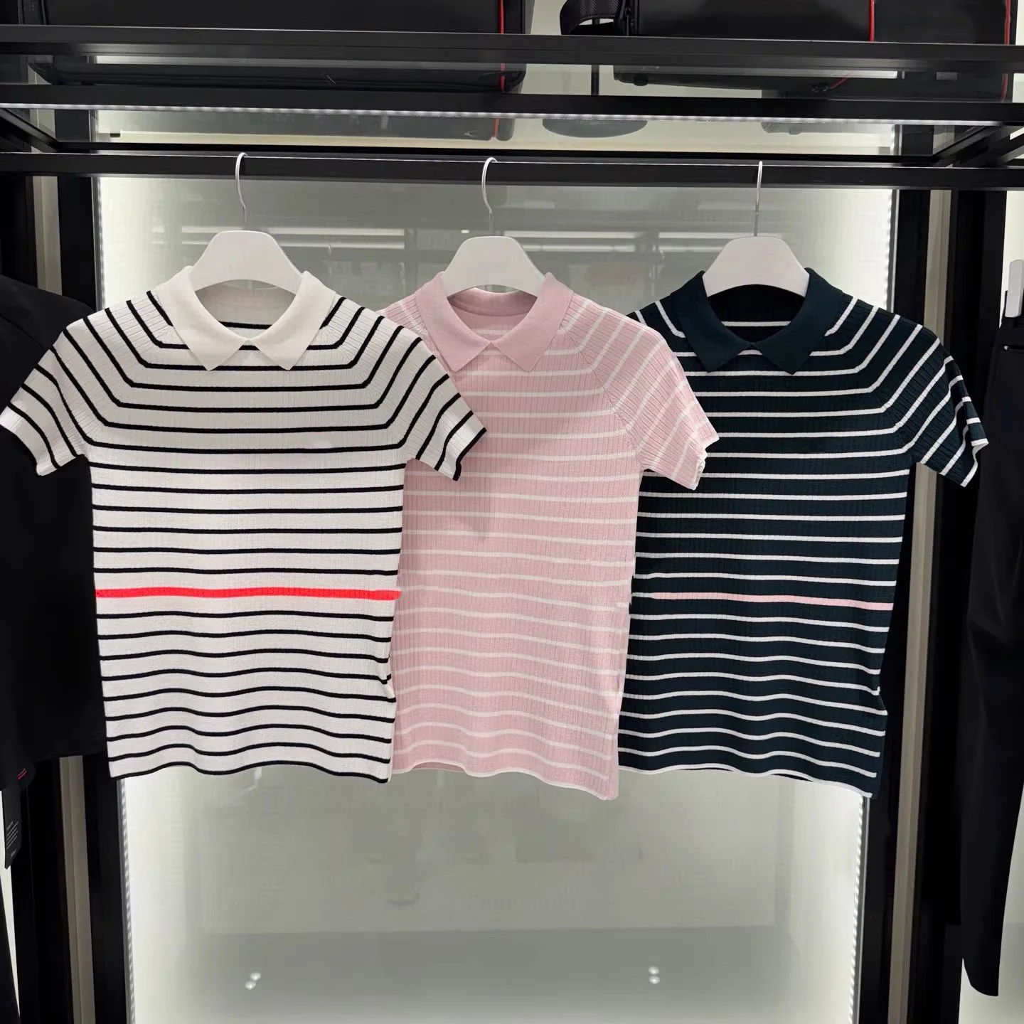 

2025 Summer New Golf Clothing Women's Striped Short Sleeved Golf T-shirt Fashionable Casual Sports Golf Top