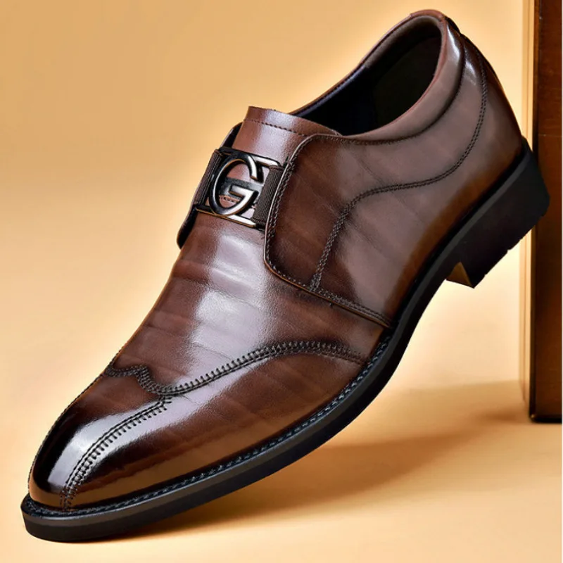New British Gentleman Pointed Metal Badge Oxford Shoes For Men Formal Wedding Prom Dress Homecoming Pageant Zapatillas Hombre