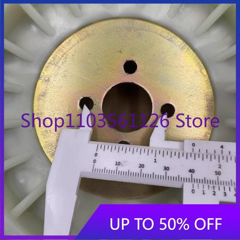 

Интеллектуальное лопасть вентилятора мини-экскаватора 18 с охлаждающим резервуаром для воды двигателя 3TNV80, лопастями ветра для строительного оборудования