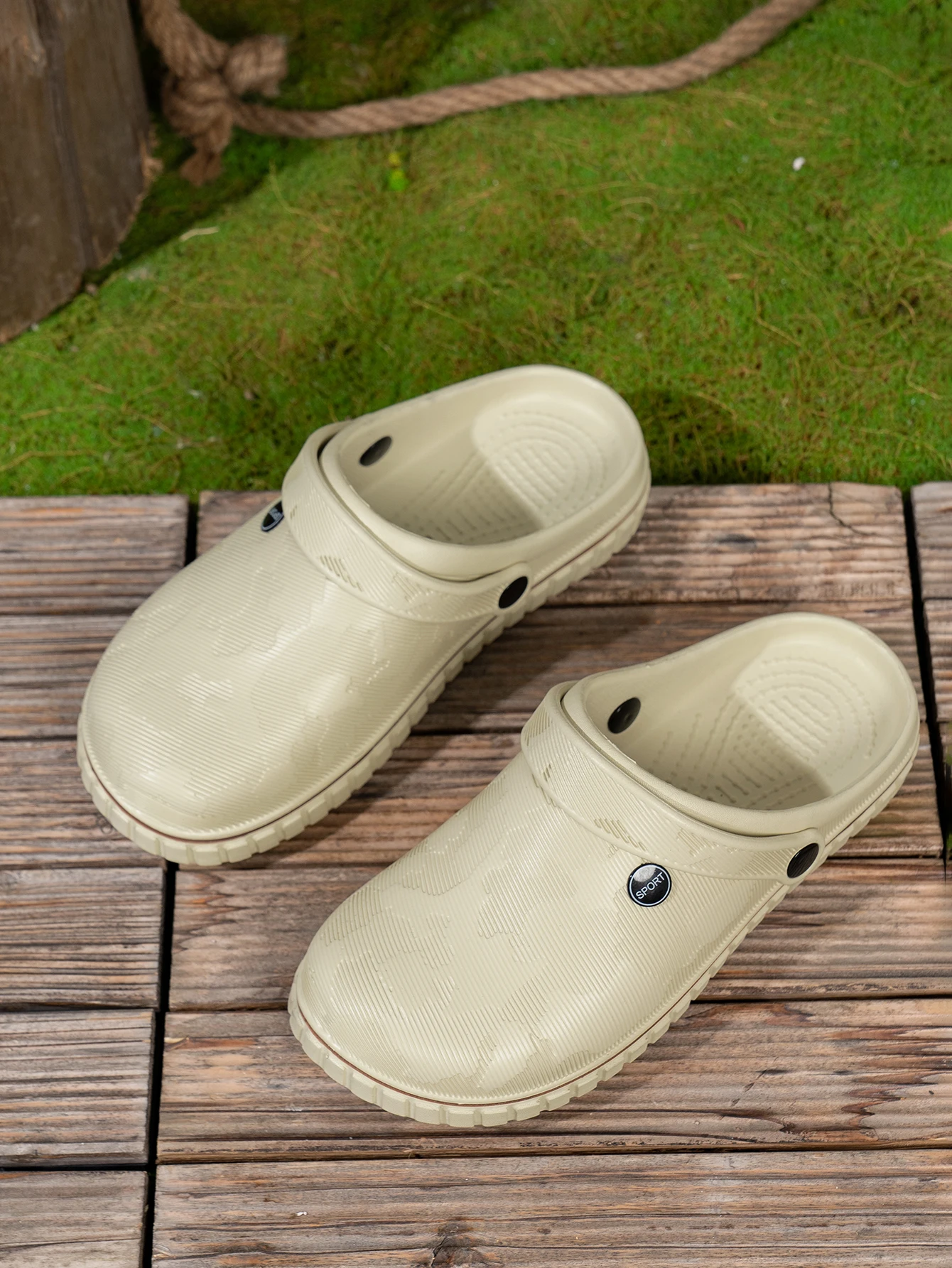 Men's Daily Slippers, Casual and Comfortable, Thick-Soled, Wear-Resistant, Waterproof, Non-Slip, Office Slippers for Outings view 3
