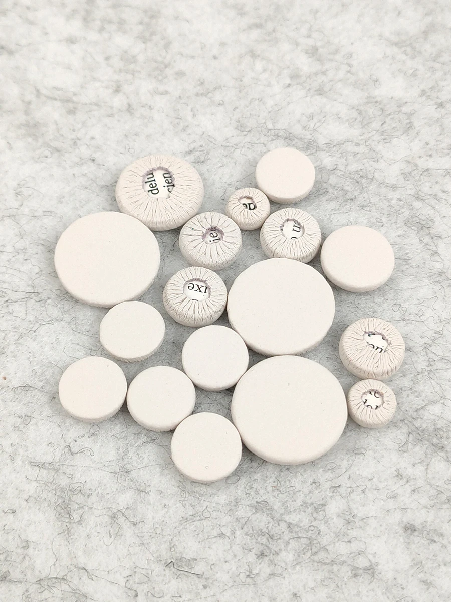 Klarinetten-C-Ton-Pads / Jedes Set mit 17 Pads / Schalllochmatte aus Schafsfell – Detail 2