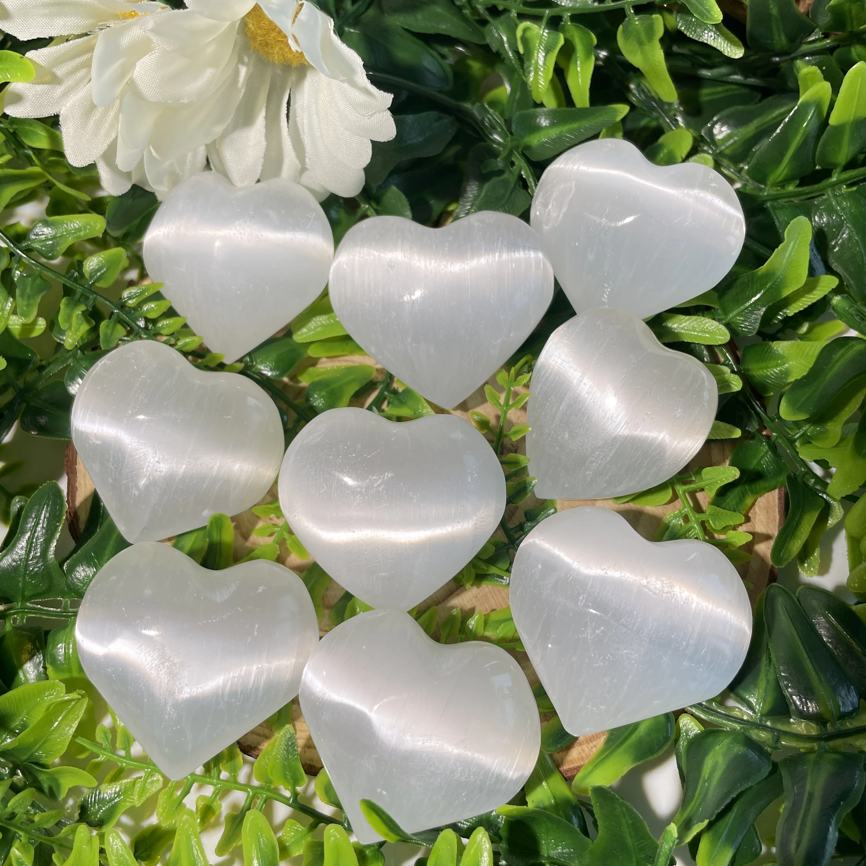 1pc 4cm Radiant Selenite Heart Shape Great for Cleansing, Self Healing Meditation Shinning Home Decor, Pure Love & Tranquility