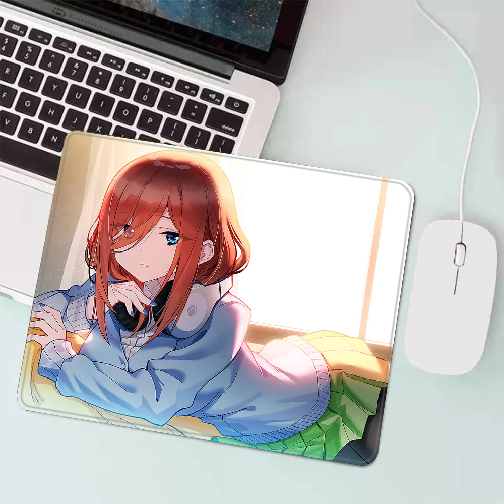 Nakano miku Anime Gaming Mouse Pad XS Small Mousepad For PC Gamer Desktop Decoration Office Mouse Mat Deskmat Rug