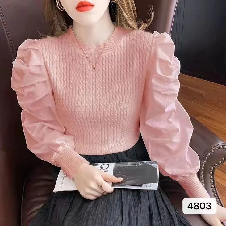 

Autumn and Winter Sweater with Buttons Women's Round Neck Pullover Casual Short Knitted Top Fashion T212