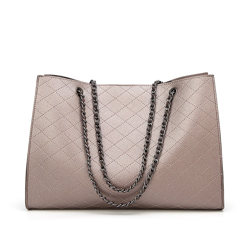 

New fashionable and trendy large capacity multifunctional tote bag, suitable for daily shopping and short distance travel
