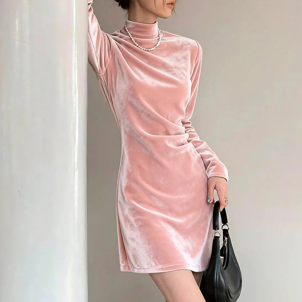 

Pink semi-turtleneck velvet dress winter high-end feeling Jiangsu, daughter unique super good-looking charming short skirt