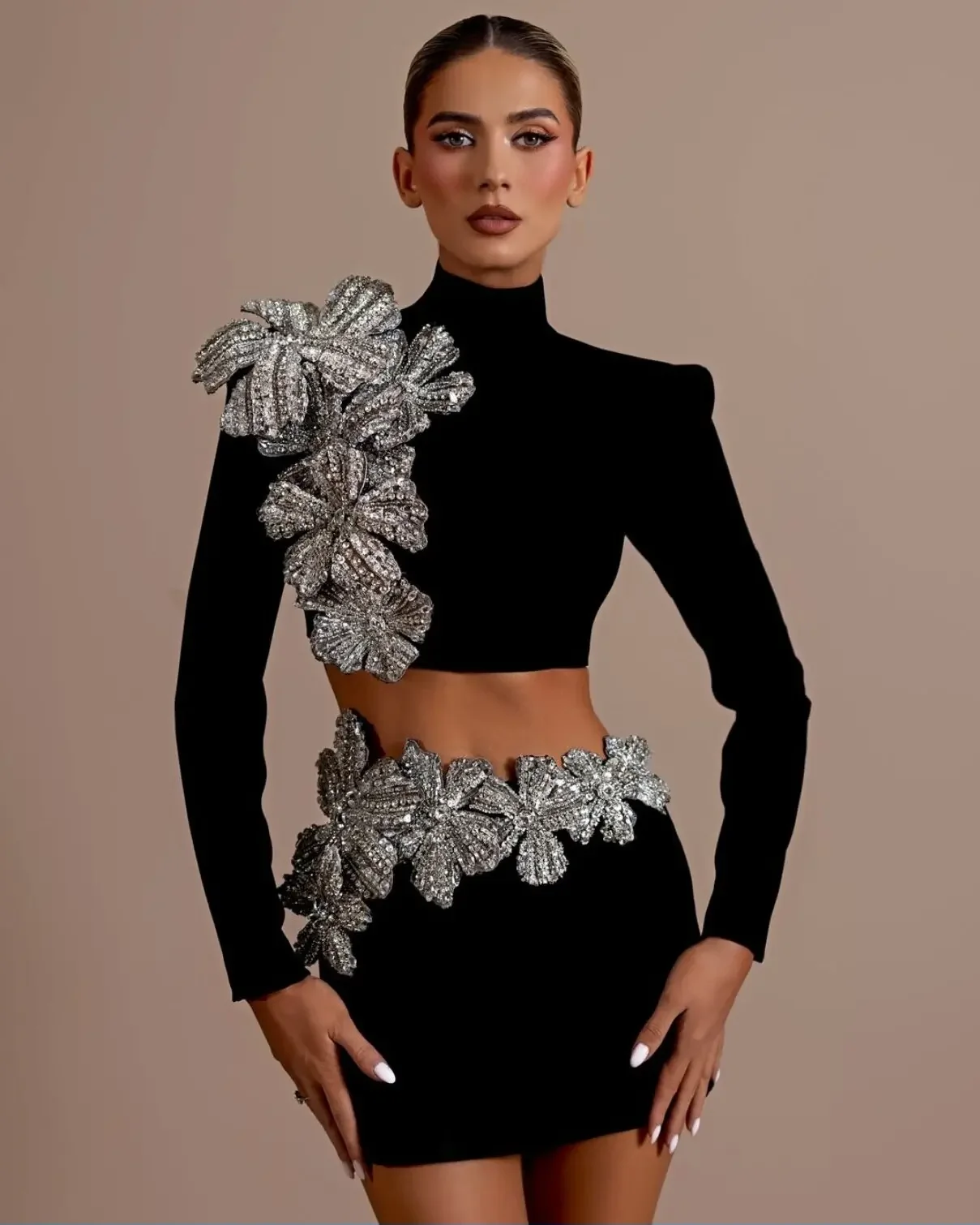 

Luxurious Bandage Dresses Women Long Sleeve Turtleneck Crop Top and Mini Skirt Crystal Flowers Two Piece Sets Party Outfits